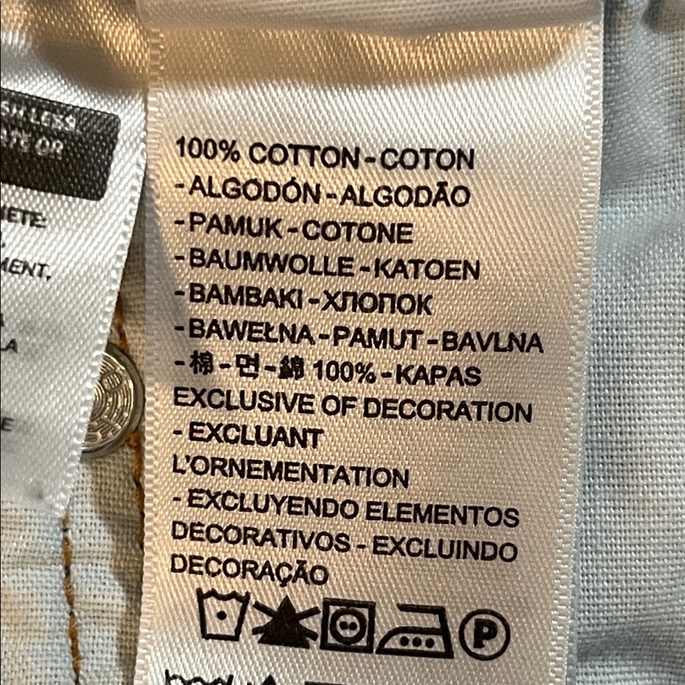 Levi’s Women’s 501 Distressed Button Fly Blue Jean Raw Hem Shorts Size 25 - Picture 5 of 7